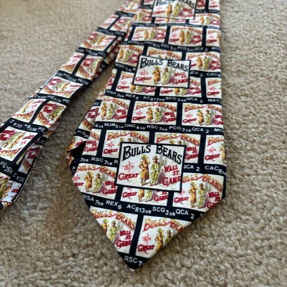 Museum Artifacts Bulls Bears The Great Wall Street Game Silk Neck Tie - Picture 2 of 5